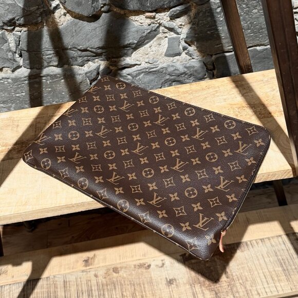Louis Vuitton Etui Voyage Brown Monogram GM Pouch - Picture 7 of 16